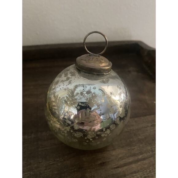 Antiqued Cut Ornament Glass Mirrored Reverse Painted Snowflake Christmas Ball 3" - Picture 1 of 5